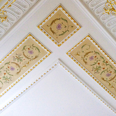 Wall painting in pool