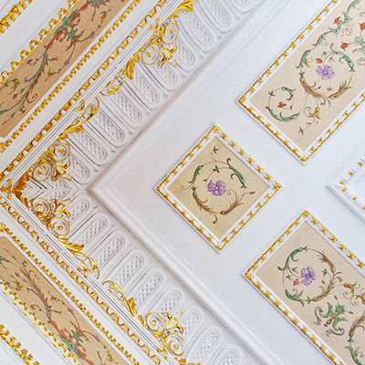 Wall painting in pool