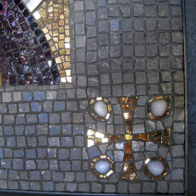 Mosaic — The Virgin Mary with baby Jesus, violet and gold